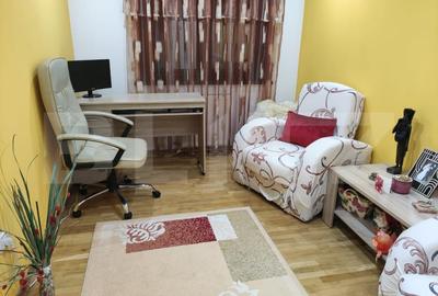 Apartament de vanzare, 3 camere, 80 mp, decomandat, zona Zamca - 5