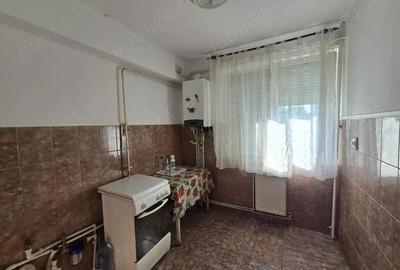 Apartament cu 2 camere semidecomandat în Independenței - 3