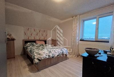 Casă cu 5 camere cu Teren 591 Mp în Ronaț