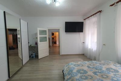 Apartament cu 2 camere nedecomandat, mobilat în Central