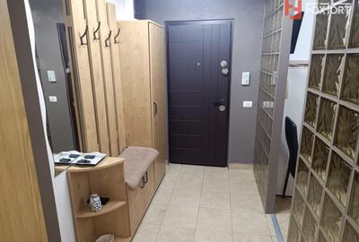 Apartament cu 4 camere decomandat, mobilat în Lipovei - 3