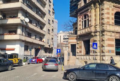 Apartament cu 3 camere în Universitate