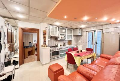 Apartament cu 2 camere decomandat, mobilat în P-ța Sfânta Vineri - 11