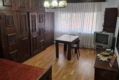 Apartament cu 2 camere decomandat în Central - 1