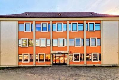 Birou de inchiriat 12 mp, etajul II - 2