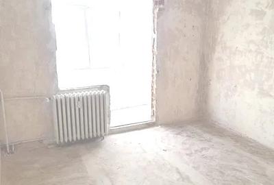 2 camere-de Renovat-la cativa pasi de metrou -1 Decembrie 1918 - 2