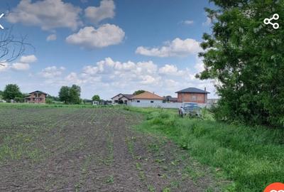 Teren Construcții intravilan de 450 mp, în Nord - 1