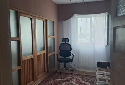 Apartament 4 camere, 90 mp, zona Industriala - 12