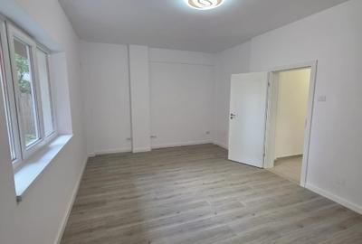 Garsonieră semidecomandată în Baza 3 - 4