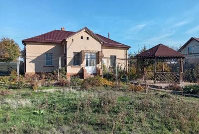 Casă cu 3 camere în Cetățuia - 2