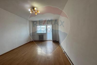 Apartament cu 3 camere decomandat în Drumul Taberei - 5
