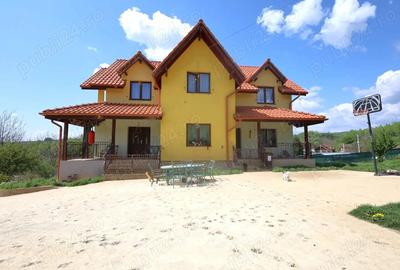 Casa de poveste in Prahova 7 camere, 5 bai si terase cu priveli?ti panoramice - 1