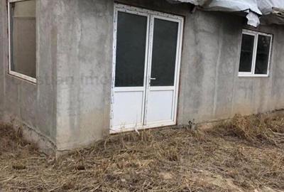 Casă cu 3 camere cu Teren 275 Mp în Apollo - 8