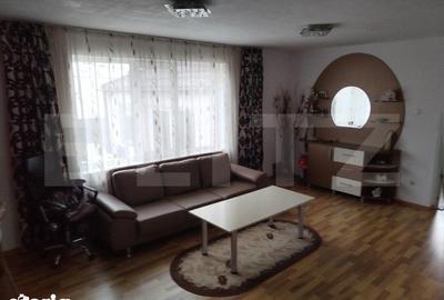 Casă cu 7 camere cu Teren 420 Mp în Răzvad - 2