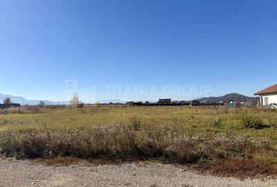 Teren Construcții intravilan de 800 mp, în Hărman - 1