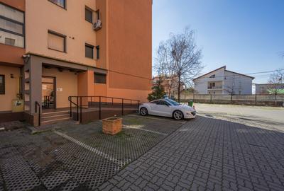 Apartament cu 3 camere decomandat, mobilat în Exterior Nord - 55