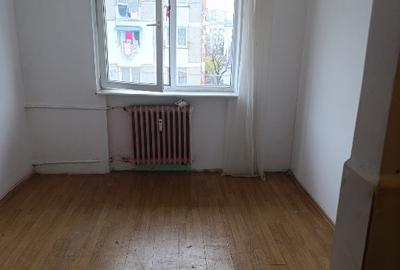 Vând garsonieră Piatra Neamț - 2