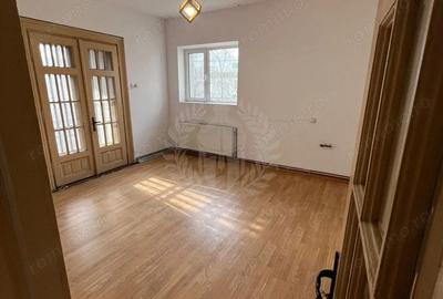 Casă cu Teren 420 Mp în Central - 7