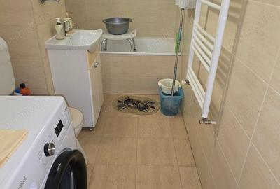 Apartament cu 3 camere decomandat în Progresul - 10