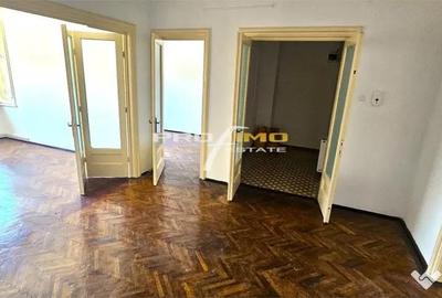 Apartament cu 6 camere decomandat în Central - 5