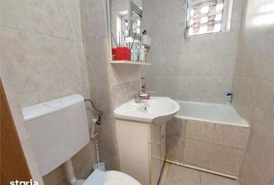 Apartament cu 4 camere semidecomandat în Micro 5 - 9