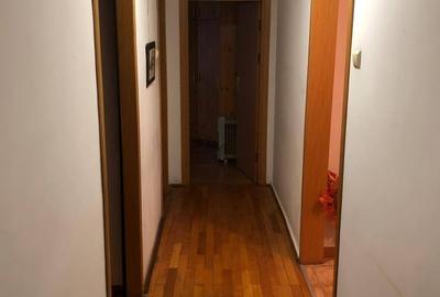 Apartament cu 4 camere decomandat în Titan - 1
