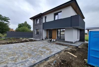 Valea Lupului,Casa 4 camere,3 bai,Dressing,Beci demisol,644 mp Teren