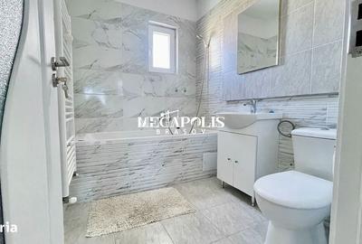 Casă cu 4 camere cu Canalizare în Sânpetru