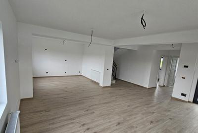 PAULESTI NOI - vila 2025, P+1 , ter 490 mp la 245000 euro - 18