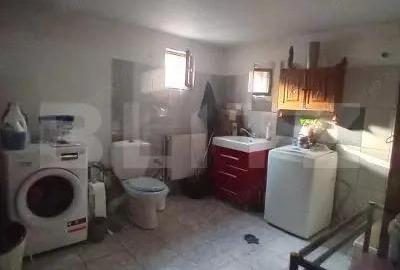 Casă cu 6 camere cu Teren 300 Mp în Central