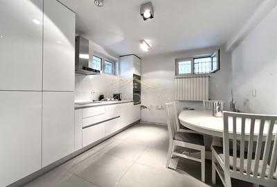 Apartament cu 6 camere decomandat, mobilat în Capitale - 25