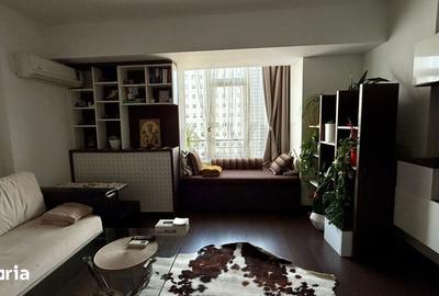 Apartament cu 2 camere, mobilat în Victoriei