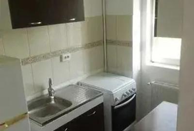 Inchiriez garsoniera semidecomandata Titan Ozana Sect 3 - 5