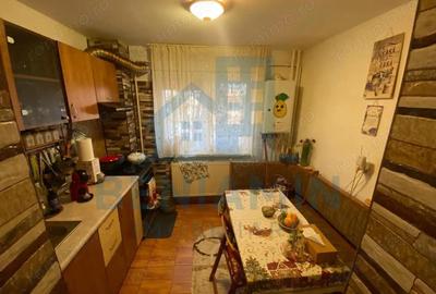 Apartament 3 camere semidecomandat, parter, Lapus, centrala, balcon - 2