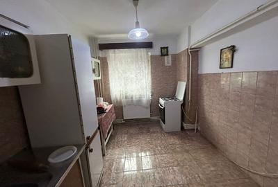 ETAJ 1, Apartament 2 camere Calarasilor. - 3