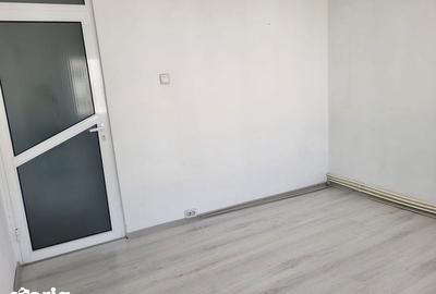 Apartament cu 2 camere decomandat în Viile Noi - 2