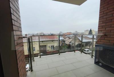 Apartament cu 2 camere decomandat în Central - 3