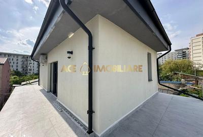 Casă cu 6 camere cu Teren 180 Mp în Vitan - 1