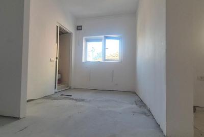 Casă cu 5 camere cu Canalizare în Tomis I - 6