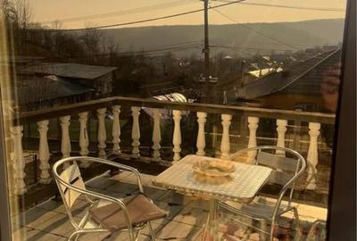 Casă cu 4 camere în Central - 3