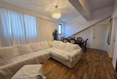 Apartament cu 3 camere semidecomandat în Bucureștii Noi
