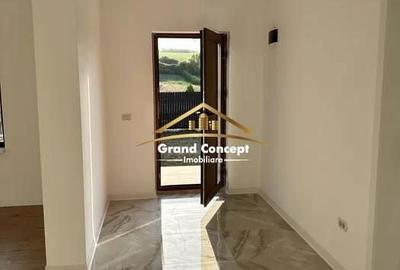 Casă cu 3 camere cu Teren 490 Mp în Ciurea - 2