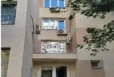 Apartament cu 2 camere decomandat în Colentina