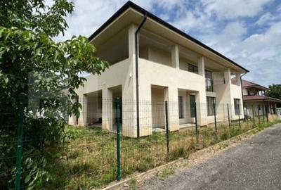 Casă cu 5 camere cu Teren 508 Mp în Carpați 2 - 7