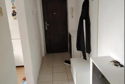 Inchiriez apartament cu 3 camere - 2