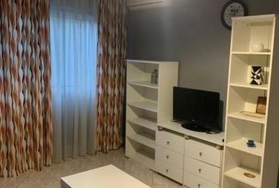 Apartament cu 2 camere semidecomandat în Gorjului
