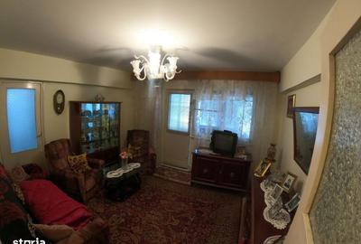 Apartament cu 3 camere decomandat în Uiești - 18