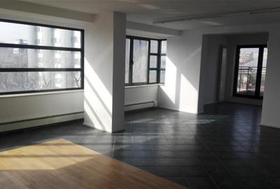 Birou, de 48 mp, în Central - 12