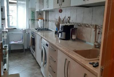 Ofer pentru inchiriere garsoniera in Ploiesti, zona 9 Mai, str Mara?e?ti - 6