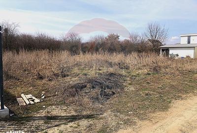 Teren de 500 mp, în Sânpetru
